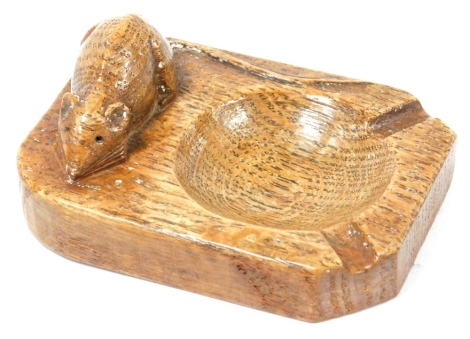 A Robert Thompson of Kilburn Mouseman carved oak ashtray, the top with a signature mouse, 10cm wide.