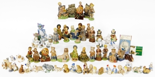 A group of Wade Whimsies, to include Tom & Jerry, characters from Lady and The Tramp, Humpty Dumpty, Three Bears, Loch Ness Monster, etc. (1 tray)