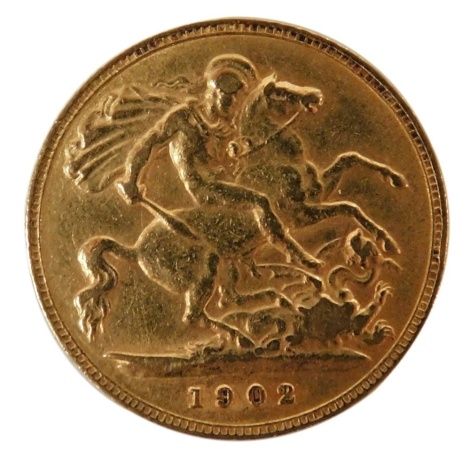 An Edward VII half gold sovereign 1902, 4g.