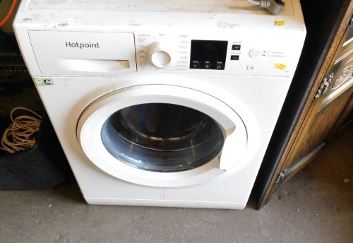 A Hotpoint 7kg washing machine.