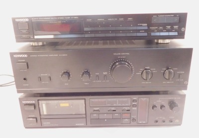 HI-Fi equipment, comprising a Kenwood Quartz synthesizer AM-FM Stereo tuner KT-660L, a Kenwood Stereo integrated amplifier KA-660D, and a Kenwood Stereo cassette deck, KX-660HX. (3) - 3