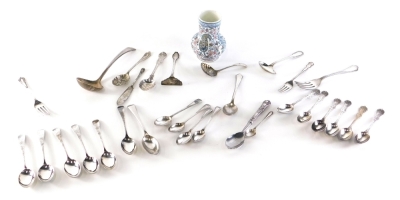 Various silver and silver plated flatware, preserve spoons, Fiddle pattern teaspoons, etc., various dates and makers, weighable silver 5oz, and a transfer printed floral vase. (a quantity)