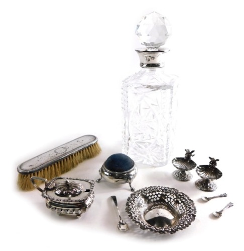 Various silver and related items, A Victorian Chester mustard pot, with angular strap handle, part pierced body on orbed feet, with blue glass liner and associated spoon, Chester 1898, 6cm high, a crystal decanter, with cut glass stopper and silver collar