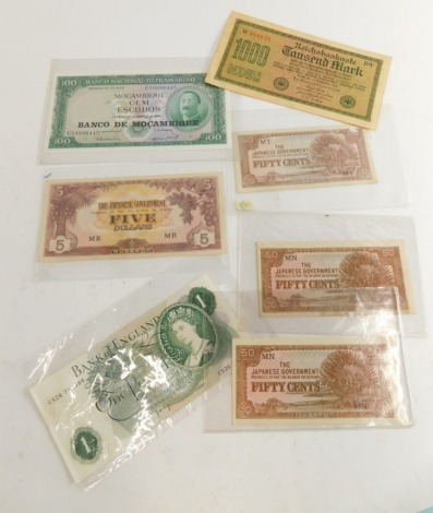 Various banknotes, Page CS26, and other world banknotes, Japanese Government fifty cents, a thousand marks, etc. (a quantity)