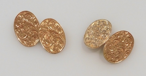 A pair of 9ct rose gold double oval chain link cufflinks, foliate engraved, 5.4g.