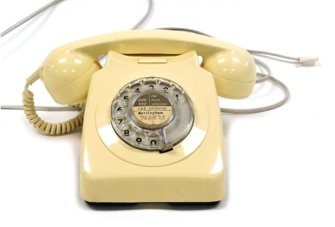 A mid century cream dial telephone, 8746G DFN 84-2.