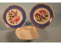 A pair of 19thC English porcelain dessert plates
