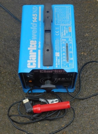 A Clark 145ND dual voltage ARC welder, serial H-12-136718, in blue. Note: VAT is payable on the hammer price of this lot at 20%.