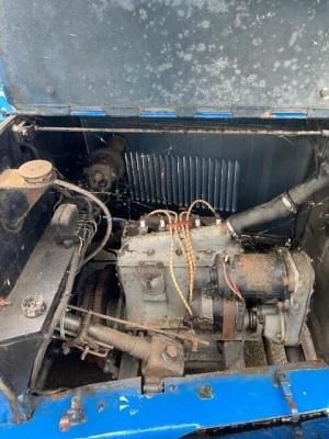 A 1926 Clyno Vintage Tourer or Saloon Car, with Mulliners coachwork, Registration DD 8026, chassis No. 3254, 1303cc petrol, blue, first registered 12 February 1926, MOT expired 29 April 2015 and believed to be stored since that time, engine turns freely b - 8