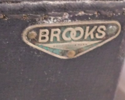 A Brooks luggage trunk, for a vintage car, 17" high, 30" wide, 16" deep. - 3