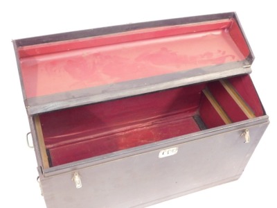 A Brexton luggage trunk, for a large vintage car, 22" high, 36" wide, 18" deep. - 2