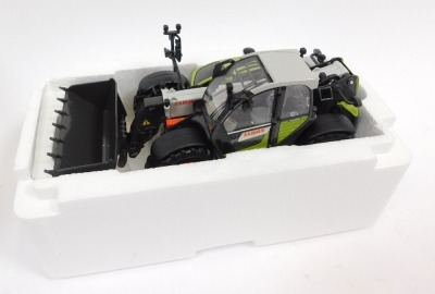 A Wiking metal and plastic diecast 1:32 scale Claas 7044 Scorpion teleporter, boxed. - 2