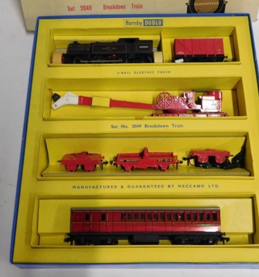 A Hornby OO gauge set, 2049 breakdown train comprising 0-6-0 blind BR black locomotive 69550, 12 ton insulated van DE545523, breakdown trains, boogies, jacks, and coach, boxed. - 2