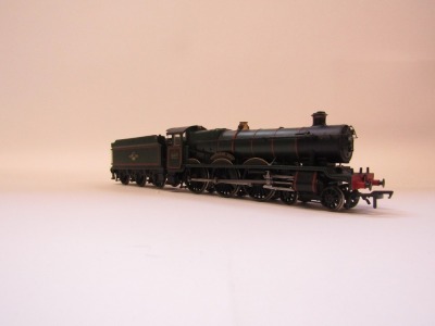 A Bachmann Branch Line OO gauge Hall Class locomotive Conyngham Hall, 4-6-0, 6937, BR line green, 32-001. - 4