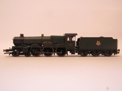 A Hornby OO gauge Castle Class locomotive Warwick Castle, 4-6-0, 4081, BR line green, R2543. - 2