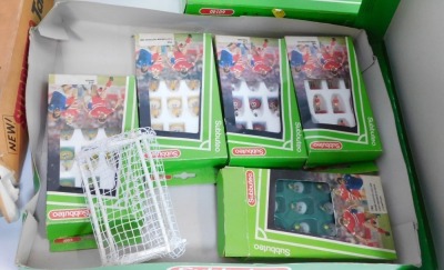 Subbuteo, including Subbuteo Club Edition, Subbuteo International Edition Table Rugby, Action Man Shark Shooter, etc. (1 box) - 3