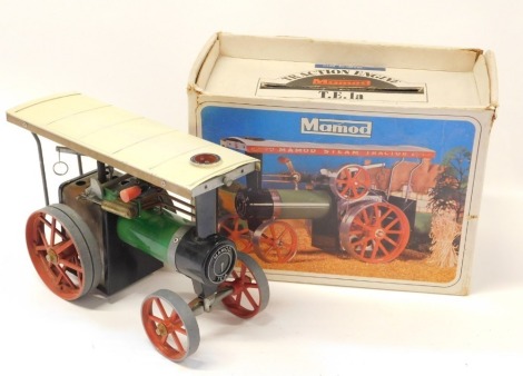 A Mamod TE1A steam traction engine, boxed.