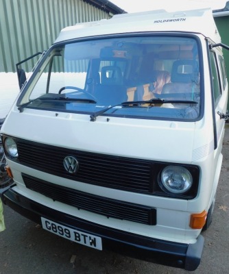 A Volkswagen Holdsworth Villa III transporter campervan, Registration G899 BTW, petrol, white, MOT to 14 June 2023, first registered 25/01/1990, V5 present, 121,822 recorded mileage. To be Sold Upon the instructions of the Executors for Peter Haizelden (D - 2