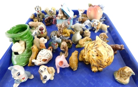 Various Wade Whimsies and other pottery figures, to include Disney, Lady and The Tramp figures, 4cm high, etc. (a quantity)