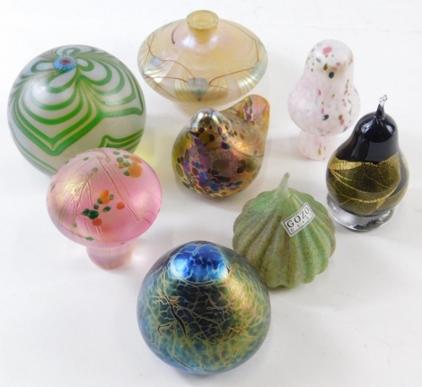 Various glassware, opalescent and other glass paperweights, Isle of Wight glass mushroom in pink with floral highlights, 8cm high, a Gozo onion glass paperweight, bird ornament, other Isle of Wight glass, etc. (a quantity)