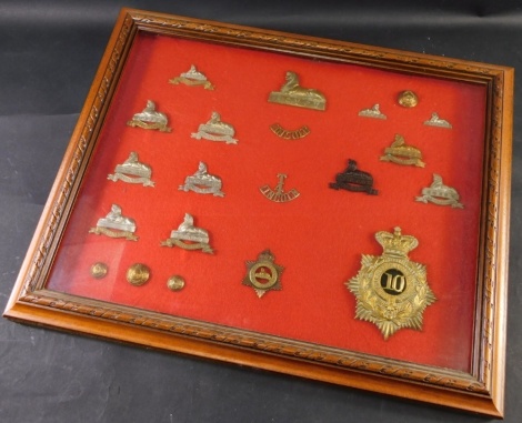 Various Lincolnshire Regimental cap badges, etc., various Sphinx badges, large Egypt Sphinx brass badge, 8cm wide, Quimal Lincolnshire 10 badge, etc. (1 case)