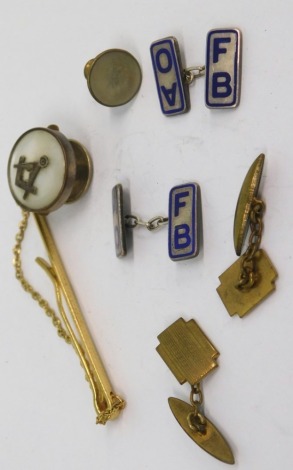 Various Masonic items, Ancient Order of the Buffalo cufflinks, various other cufflinks, large stud, 2cm diameter, etc. (a quantity)