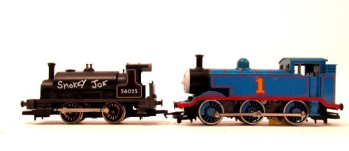 Hornby OO gauge locomotives, comprising Thomas the Tank Engine, and 0-4-0 Smoky Joe. (2)