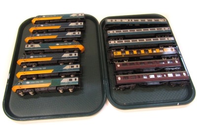 Hornby class 43 HST locomotive sets and rolling stock, including Inter City 125 Inter City coaches, Pullman coaches, and LMS coaches. (2 trays)