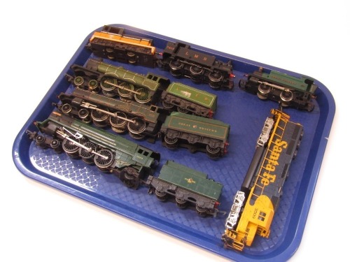 Hornby and Bachmann OO gauge and HO gauge locomotives, including BR standard class 7MT Iron Duke, Hall Class locomotive Kneller Hall, etc. (1 tray)