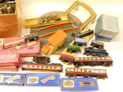 Hornby OO three rail locomotives, rolling stock, and accessories, including three rail track, D1 signal box, TPO Mail van set, Esso Fuel Oil tank wagon, etc. (2 boxes) - 3