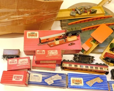 Hornby OO three rail locomotives, rolling stock, and accessories, including three rail track, D1 signal box, TPO Mail van set, Esso Fuel Oil tank wagon, etc. (2 boxes) - 4