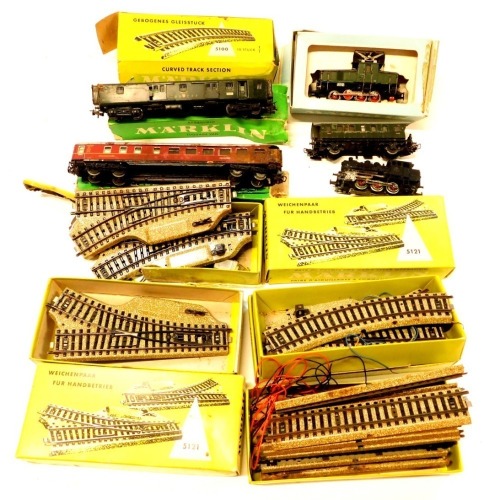 Marklin HO gauge rolling stock and accessories, including points, track pieces, dining car, luggage car, etc. (1 box)