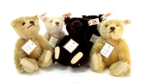 Five Steiff mohair year bears, comprising 1992, 1993, 1991, 1989, and 1990. (5)