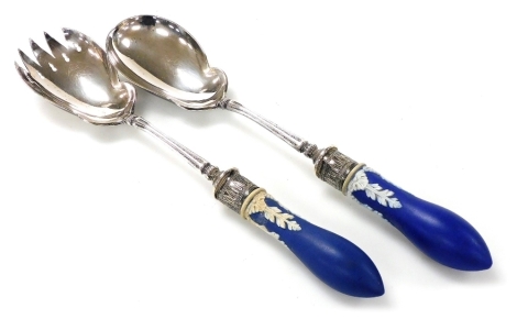 A pair of Victorian silver and blue jasperware salad servers, Sheffield 1896, 27.5cm long.