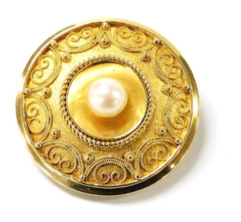 A Mollar circular bloomed gold and cultured pearl set brooch, with filigree decoration, stamped 585, 14.3g.