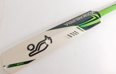 A Kookaburra Kahlina Prodigy 40 cricket bat, signed by members of the Leicestershire County Cricket Club. - 2