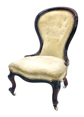 A Victorian mahogany spoon back show frame open chair, with cabriole legs terminating in castors, cream button back material, 92cm high.