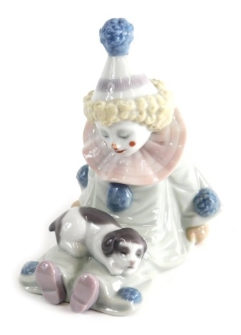 A Lladro figure Nino Pierrot, 05277, 9cm high. (boxed)