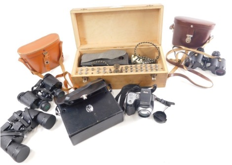 Various binoculars, cameras, a Stanmod Depose set, a Kodak camera, pair of Carl Zeiss Jena DDR 8x30 binoculars, in leather case, 10cm high, etc. (a quantity)