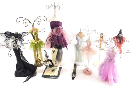 Various tabletop mannequin necklace stands, various dress, 41cm high, etc. (a quantity)