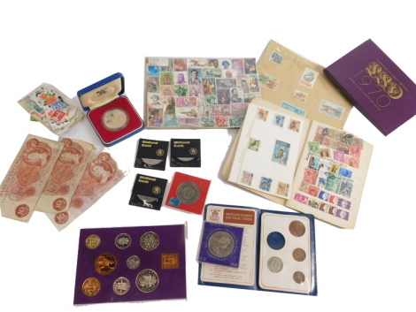 Various coins, banknotes, etc., ten shilling note O'Brien H75216703, various other coins, coin sets, a 1970 coinage of Great Britain and Northern Ireland set, Britain's First Decimal Coin Set, various loose stamps album of other early 20thC stamps, etc. (