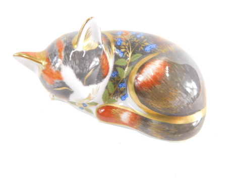 A Royal Crown Derby paperweight ornament Cat Nip Kitten, Collectors Guild Exclusive piece, gilt stopper, printed marks beneath, 7cm wide.