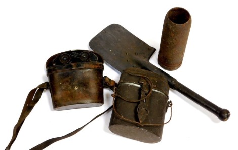Various First World War items, to include First World War German officer's binoculars, World War I German entrenching spade.