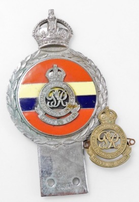 A JR Gaunt military car badge, for the Royal Military Academy Sandhurst, together with a Royal Military Sandhurst cap badge. (2) - 2