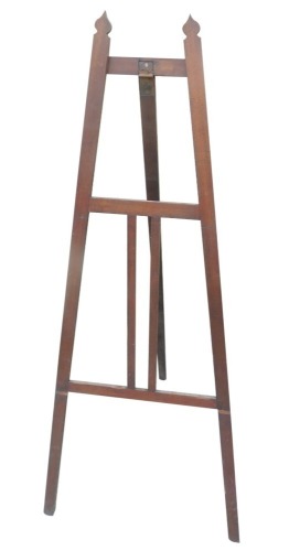 An early 20thC mahogany easel, of plain tapering form. (AF)