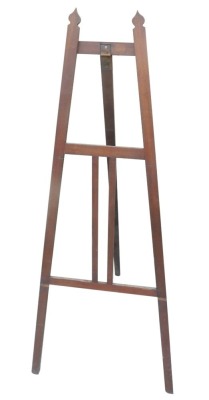 An early 20thC mahogany easel, of plain tapering form. (AF)