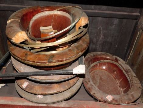 Five Chinese wash bowls, with coopered bands, various sizes, and another (AF).