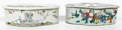 Four Chinese famille rose porcelain cricket boxes and covers, circa 1900, of oblong form, painted with figures, flowers, and Chinese characters. - 21