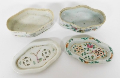 Four Chinese famille rose porcelain cricket boxes and covers, circa 1900, of oblong form, painted with figures, flowers, and Chinese characters. - 12