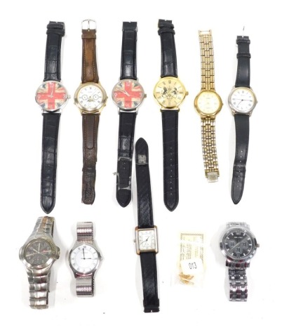 Various dress watches, an Alfex gentleman's wristwatch with 3cm diameter dial, subsidiary second hands and moon rolling action, a PCA Quartz watch, and various others (a quantity)